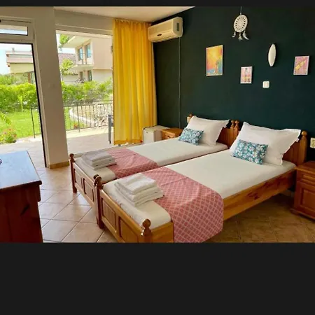 Serenity Hill-bulharsko U Nas アパートホテル *